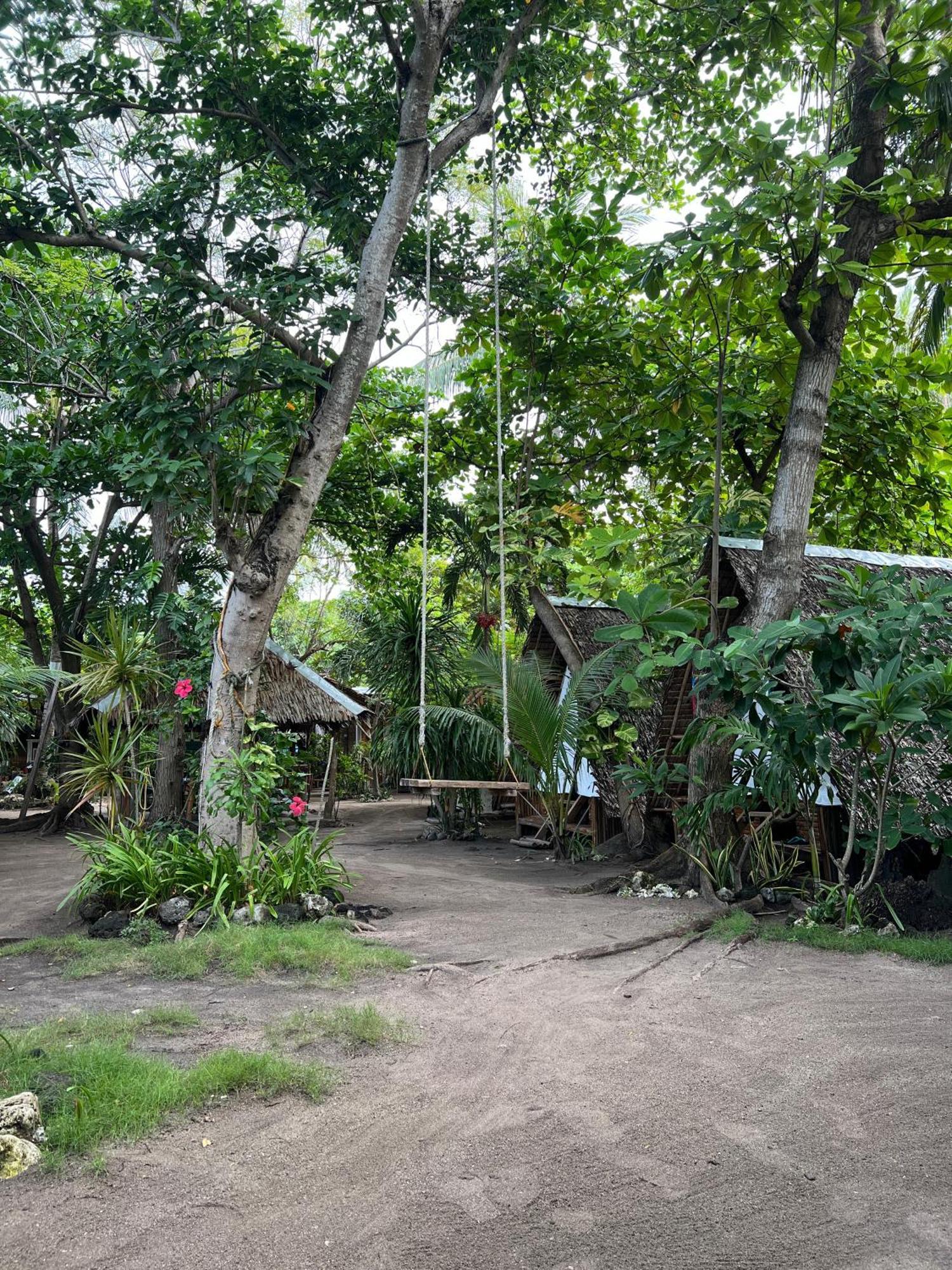 Georgia'S Neverland Hostel Đảo Malapascua Ngoại thất bức ảnh