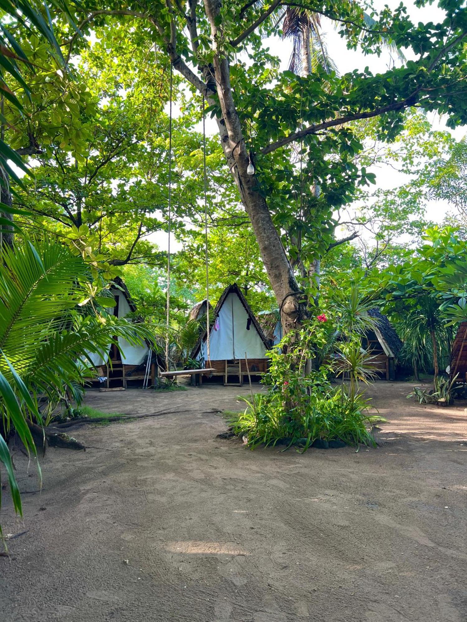 Georgia'S Neverland Hostel Đảo Malapascua Ngoại thất bức ảnh