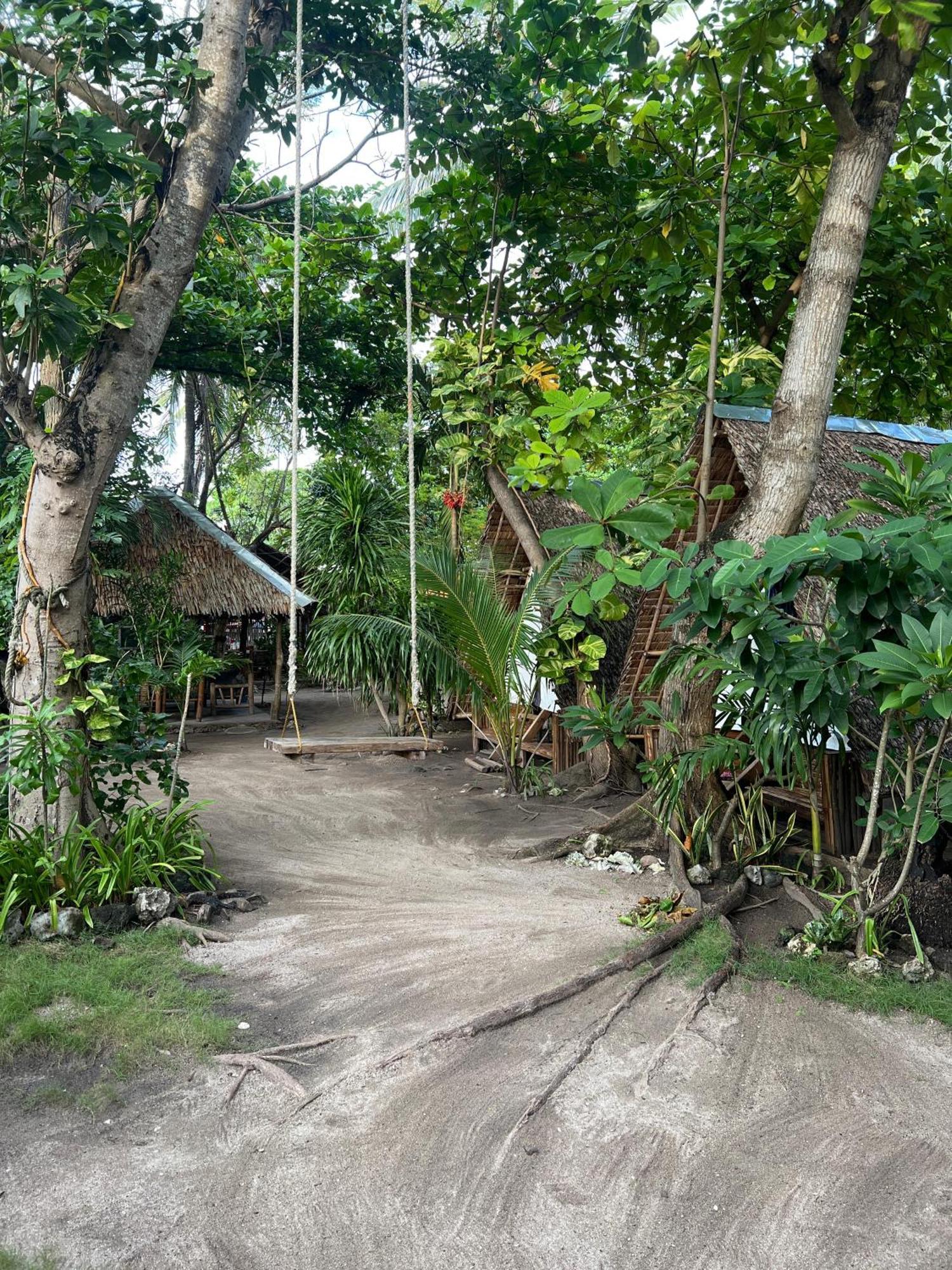 Georgia'S Neverland Hostel Đảo Malapascua Ngoại thất bức ảnh